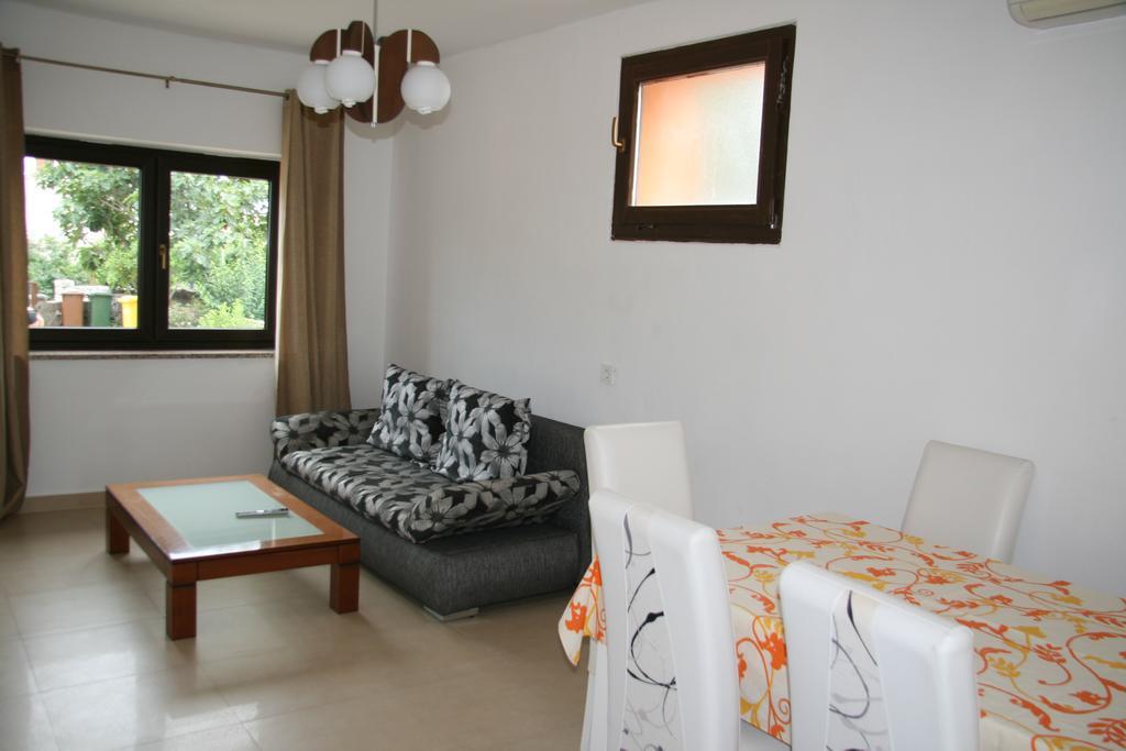 Apartments Karabaic Krk Krk Town Exterior photo